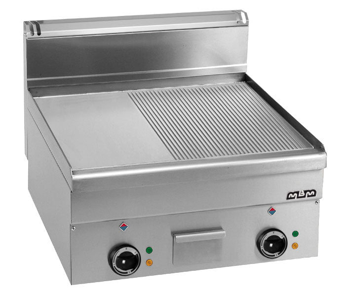 FRY-TOP ELECTRIQUE – ½ PLAQUE LISSE - ½   PLAQUE RAYEE CHROMEE